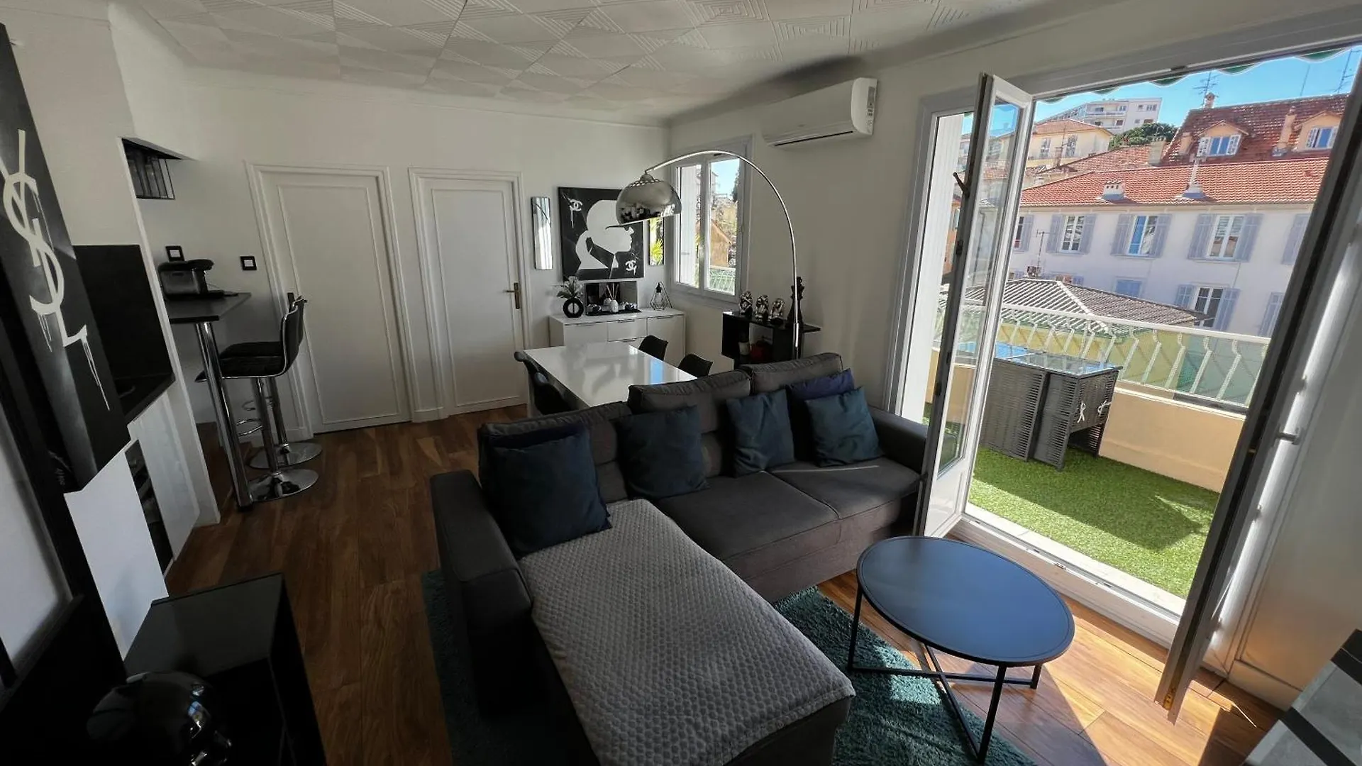 T2 Proche Centre Et Palais Avec Terrasse ! Apartment Cannes 0*,  France